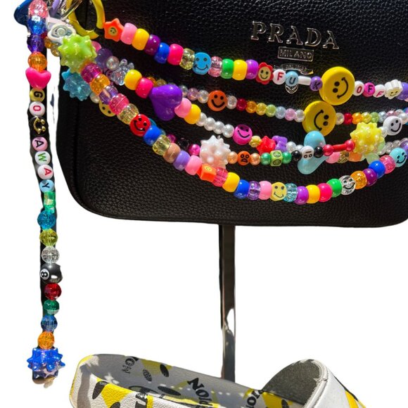 Go Away Bag Charm - Picture 7 of 7